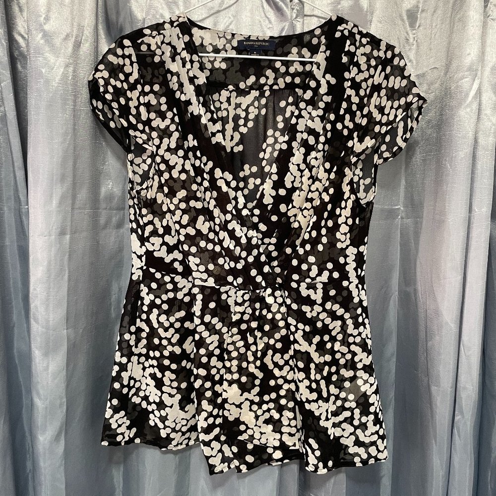 BANANA REPUBLIC Sheer Black & White Polka Dot Wrap Blouse Sz M